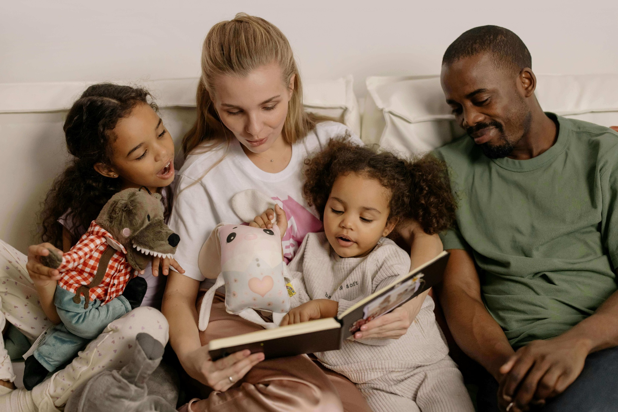 Family reading, Storytime, Storytelling, Family Literacy